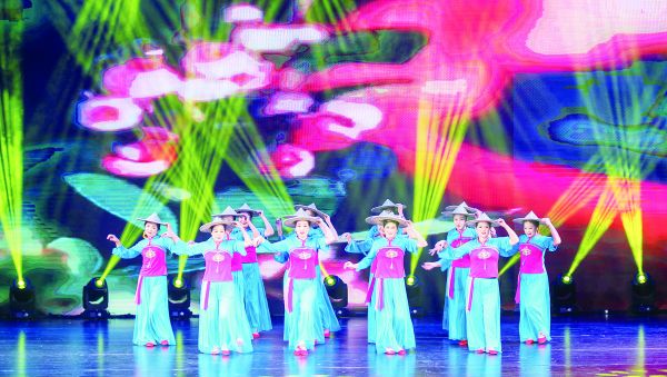 荆门市举办“农家乐杯” 优秀节目展演