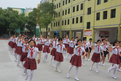 荆门市掇刀区月亮湖小学