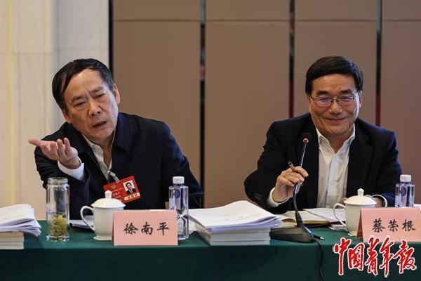 智能驾驶加快向我们走来
